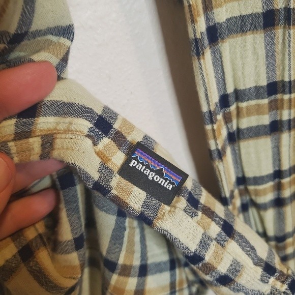 Patagonia plaid yellow and white button up cotton flannel shirt - Picture 8 of 10